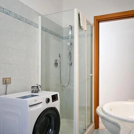 Innpisarentals - Urban Style Flat 아파트 피사