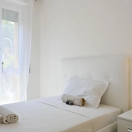 Innpisarentals - Urban Style Flat 아파트 피사